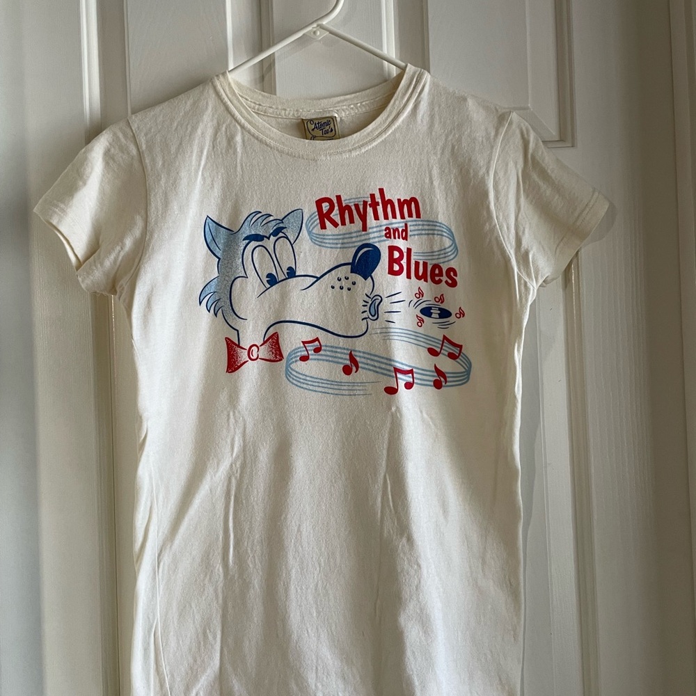 Atomic Tee’s Rhythm and Blues Graphic Tee